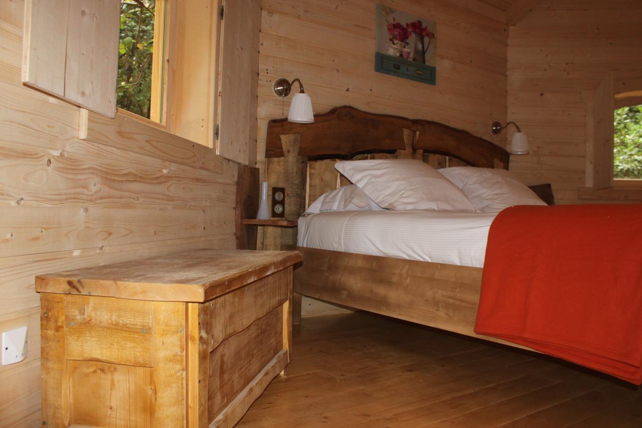 Les Cabanes Dans Les Bois Logis Hotel Villedubert Экстерьер фото