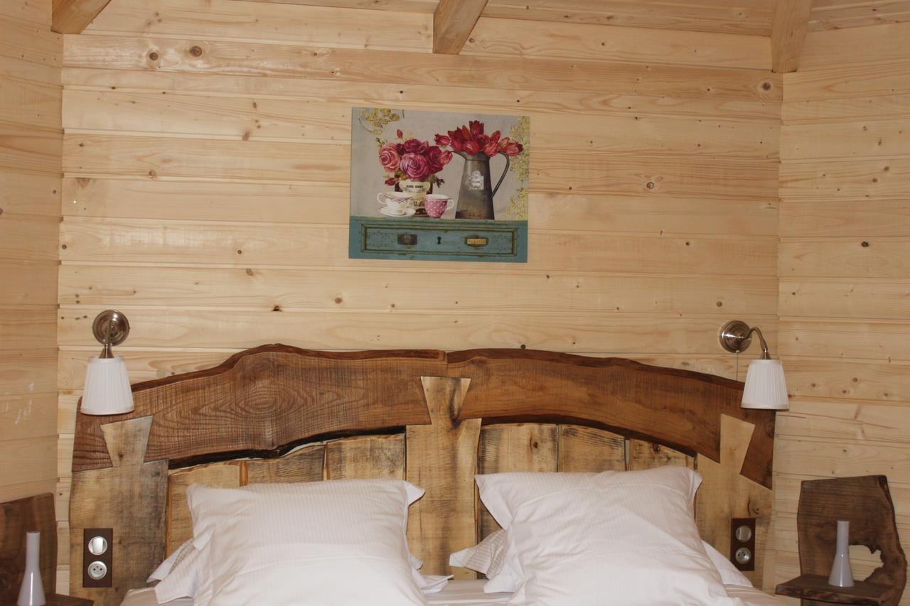 Les Cabanes Dans Les Bois Logis Hotel Villedubert Номер фото